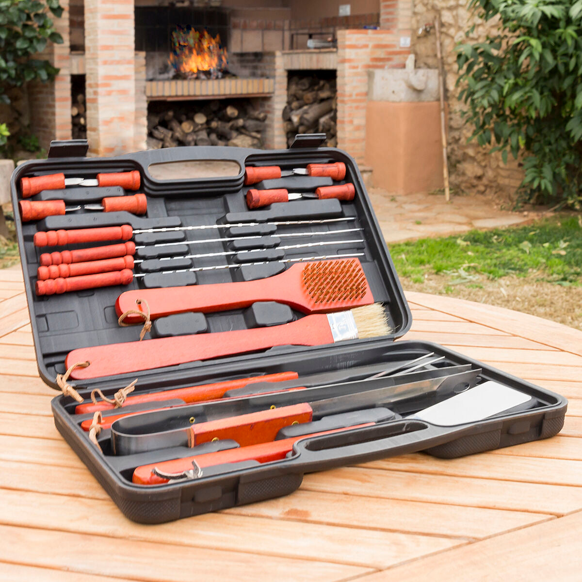 Barbecue Case l 18 Pieces l InnovaGoods